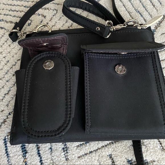 Rowallan Tess Travel Crossover Purse Black - Picture 5 of 10